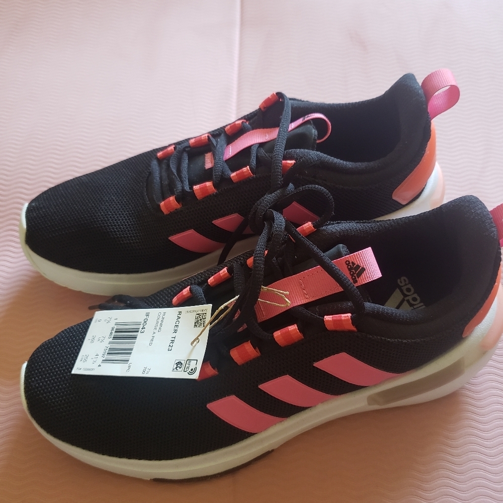 ADIDAS Racer TR23 Women's Sneakers NWT Black & Pink Fusion - Picture 4 of 8